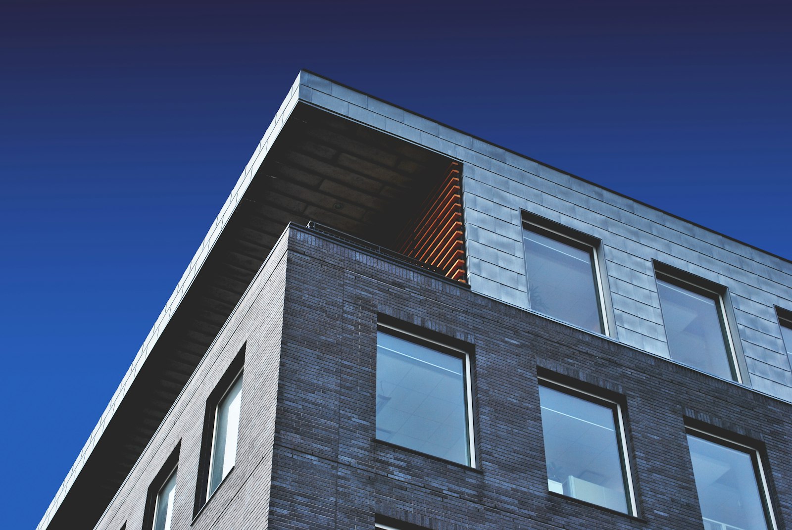 building — for sale — MONTPELLIER